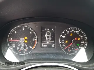 2015 Volkswagen Passat SEL Premium z VIN 1VWCV7A33FC013698, wystawiony jako Copart lot #53376915 z przebiegiem 86 831 mil mil oraz Szkody całkowita. Historia ofert i sprzedaży dostępna na DreamBid. Obrazek 9.