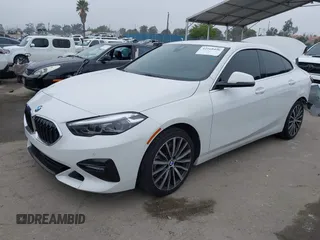 2021 BMW 2 Series 228i xDrive z VIN WBA73AK09M7H59090, wystawiony jako IAAI lot #42160400 z przebiegiem 78 782 mil mil oraz . Historia ofert i sprzedaży dostępna na DreamBid. Obrazek 18.