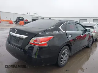 2015 Nissan Altima 2.5 SL with VIN 1N4AL3AP6FN394212, listed as a IAAI auction lot 41549180 with 106,250 mi miles. Bid and sale history available at carsss.com. Image 4.