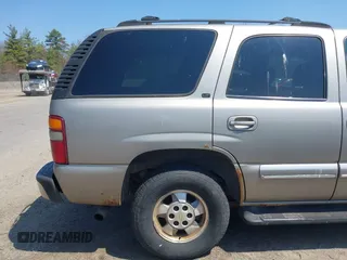 2002 Chevrolet Tahoe LS z VIN 1GNEK13Z82J150300, wystawiony jako IAAI lot #42116707 z przebiegiem 224 512 mil mil oraz . Historia ofert i sprzedaży dostępna na DreamBid. Obrazek 13.
