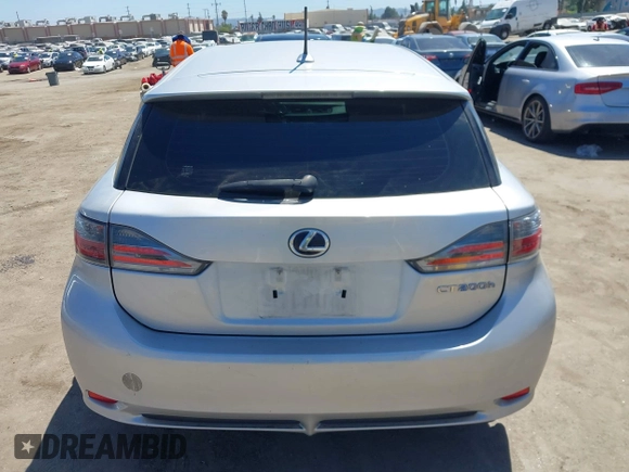 2013 Lexus CT 200h with VIN JTHKD5BH0D2135310, listed as a IAAI auction lot 40105012 with 101,930 mi miles and . Bid and sale history available at DreamBid. Image 16.