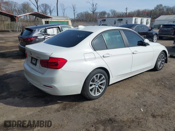 2018 BMW 3 Series 320i xDrive with VIN WBA8E5G53JNV03347, listed as a IAAI auction lot 41908985 with 122,111 mi miles. Bid and sale history available at carsss.com. Image 4.