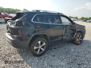 2019 Jeep Cherokee Limited with VIN 1C4PJMDNXKD149214, listed as a Copart auction lot 59538785 with 68,509 mi miles and Salvage title. Bid and sale history available at DreamBid. Image 3.