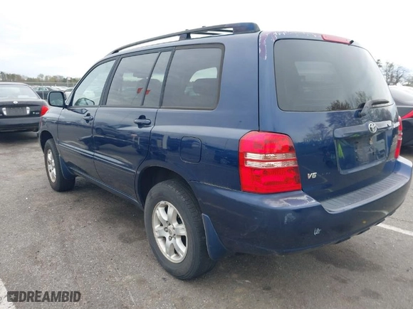 2002 Toyota Highlander with VIN JTEHF21A120059187, listed as a IAAI auction lot 42072524 with 232,576 mi miles. Bid and sale history available at carsss.com. Image 3.