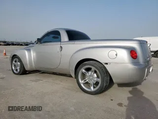 2005 Chevrolet SSR LS z VIN 1GCES14H75B114899, wystawiony jako Copart lot #56712515 z przebiegiem 99 359 mil mil oraz Szkody całkowita. Historia ofert i sprzedaży dostępna na DreamBid. Obrazek 2.