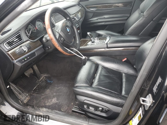 2013 BMW 7 Series 750Li xDrive z VIN WBAYF8C56DD141092, wystawiony jako Copart lot #46121145 z przebiegiem 175 525 mil mil oraz Czysty tytuł • Clean title. Historia ofert i sprzedaży dostępna na DreamBid. Obrazek 7.
