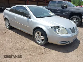 2008 Pontiac G5 z VIN 1G2AL18F687291587, wystawiony jako IAAI lot #42251860 z przebiegiem 237 334 mil mil oraz . Historia ofert i sprzedaży dostępna na DreamBid. Obrazek 1.