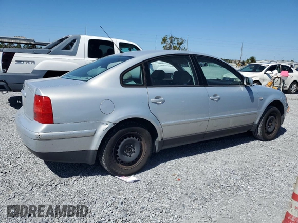 2001 Volkswagen Passat z VIN WVWAC63B91P019327, wystawiony jako Copart lot #48207895 z przebiegiem 147 065 mil mil oraz Szkoda całkowita • Salvage title. Historia ofert i sprzedaży dostępna na DreamBid. Obrazek 3.