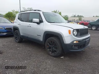 2017 Jeep Renegade Latitude z VIN ZACCJBBB5HPG65695, wystawiony jako IAAI lot #42198830 z przebiegiem 68 881 mil mil oraz . Historia ofert i sprzedaży dostępna na DreamBid. Obrazek 1.