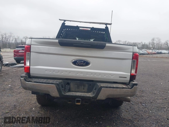 2017 Ford F-250 Lariat z VIN 1FT7W2BTXHEB47795, wystawiony jako IAAI lot #42010501 z przebiegiem 168 108 mil mil oraz . Historia ofert i sprzedaży dostępna na DreamBid. Obrazek 17.