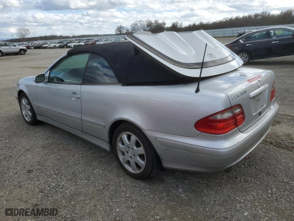 2001 Mercedes-Benz CLK-Class 3.2L with VIN WDBLK65G41T076173, listed as a Copart auction lot 46253745 with 175,868 mi miles and Clean Title. Bid and sale history available at carsss.com. Image 2.