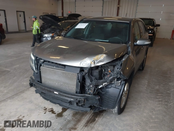 2015 Kia Sorento LX with VIN 5XYKTCA68FG640609, listed as a IAAI auction lot 41902622 with 140,514 mi miles. Bid and sale history available at carsss.com. Image 6.