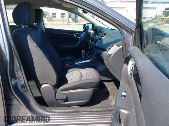 2019 Nissan Sentra SV with VIN 3N1AB7AP5KL615302, listed as a IAAI auction lot 41811468 with 114,548 mi miles and . Bid and sale history available at DreamBid. Image 5.