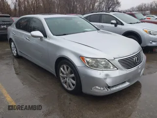 2007 Lexus LS 460 L with VIN JTHGL46F375013281, listed as a IAAI auction lot 41725707 with 197,202 mi miles and . Bid and sale history available at DreamBid. Image 1.