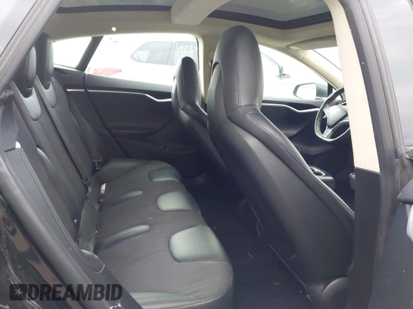 2016 Tesla Model S 90D с VIN 5YJSA1E27GF129855, выставлен на аукционе IAAI как лот 42282536 с пробегом 92 050 миль миль и . История ставок и продаж доступна на DreamBid. Изображение 8.