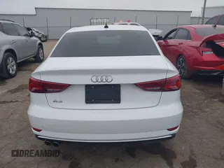 2019 Audi A3 Premium z VIN WAUAUGFF5K1014435, wystawiony jako IAAI lot #40952640 z przebiegiem 61 525 mil mil oraz . Historia ofert i sprzedaży dostępna na DreamBid. Obrazek 16.