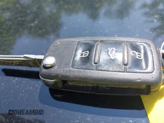 2014 Volkswagen Passat S с VIN 1VWAP7A31EC003851, выставлен на аукционе IAAI как лот 42392804 с пробегом 156 302 миль миль и . История ставок и продаж доступна на DreamBid. Изображение 11.
