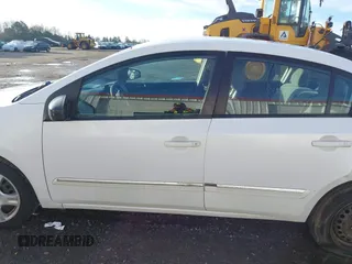 2011 Nissan Sentra 2.0 with VIN 3N1AB6AP0BL715995, listed as a IAAI auction lot 41216406 with 187,697 mi miles and . Bid and sale history available at DreamBid. Image 14.