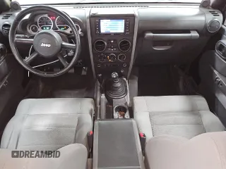 2008 Jeep Wrangler Unlimited Rubicon with VIN 1J8GA69138L590059, listed as a Copart auction lot 46785355 with 120,282 mi miles and Clean Title. Bid and sale history available at carsss.com. Image 8.