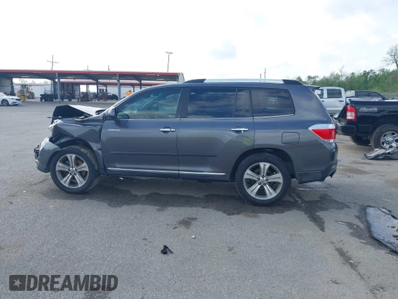 2011 Toyota Highlander Limited with VIN 5TDYK3EH8BS043420, listed as a IAAI auction lot 41936665 with 205,590 mi miles and . Bid and sale history available at DreamBid. Image 14.