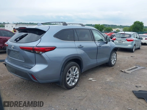 2023 Toyota Highlander L with VIN 5TDKDRBH7PS014618, listed as a IAAI auction lot 42363989 with 39,142 mi miles and . Bid and sale history available at DreamBid. Image 4.