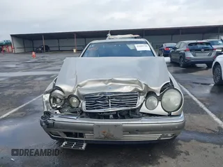 1997 Mercedes-Benz E-Class with VIN WDBJF55F3VA391335, listed as a IAAI auction lot 41606546 with 1 mi miles. Bid and sale history available at carsss.com. Image 13.