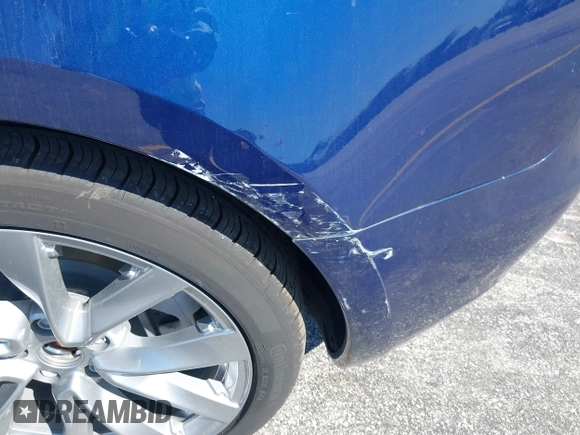 2024 Tesla Model 3 z VIN 5YJ3E1EAXRF751577, wystawiony jako IAAI lot #41831992 z przebiegiem 11 mil mil oraz . Historia ofert i sprzedaży dostępna na DreamBid. Obrazek 6.