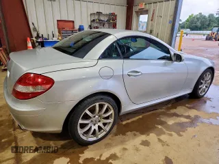 2005 Mercedes-Benz SLK 230/320 with VIN WDBWK56F65F024447, listed as a Copart auction lot 60260695 with Not provided miles and Salvage title. Bid and sale history available at DreamBid. Image 3.