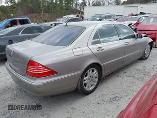 2003 Mercedes-Benz S 500 z VIN WDBNG75J13A365814, wystawiony jako IAAI lot #41709919 z przebiegiem 204 109 mil mil oraz . Historia ofert i sprzedaży dostępna na DreamBid. Obrazek 4.