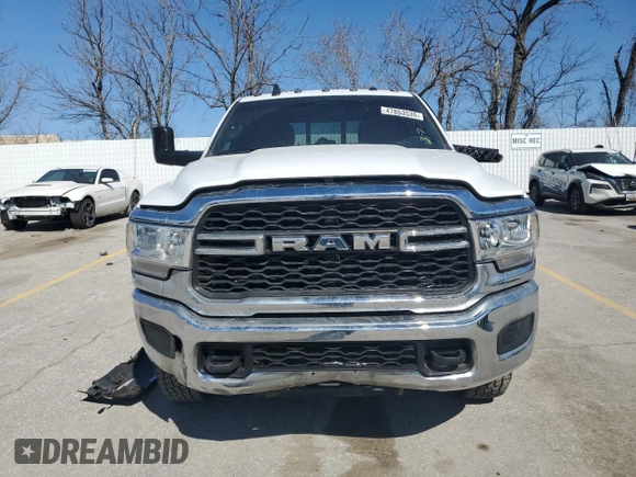 2021 Ram 2500 Tradesman with VIN 3C6UR5CL0MG557252, listed as a Copart auction lot 47853535 with 101,001 mi miles and Salvage title. Bid and sale history available at DreamBid. Image 5.