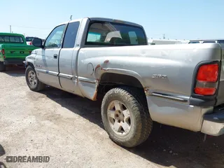 2000 Dodge Ram 1500 with VIN 1B7HC13Y0YJ136863, listed as a IAAI auction lot 42003915 with 1 mi miles. Bid and sale history available at carsss.com. Image 6.