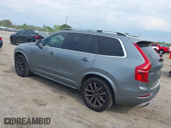 2018 Volvo XC90 Momentum z VIN YV4A22PK1J1192099, wystawiony jako IAAI lot #42017059 z przebiegiem 115 760 mil mil oraz . Historia ofert i sprzedaży dostępna na DreamBid. Obrazek 3.