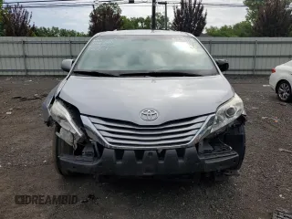 2015 Toyota Sienna LE with VIN 5TDJK3DC5FS120127, listed as a Copart auction lot 60461345 with 152,368 mi miles and Salvage title. Bid and sale history available at DreamBid. Image 5.
