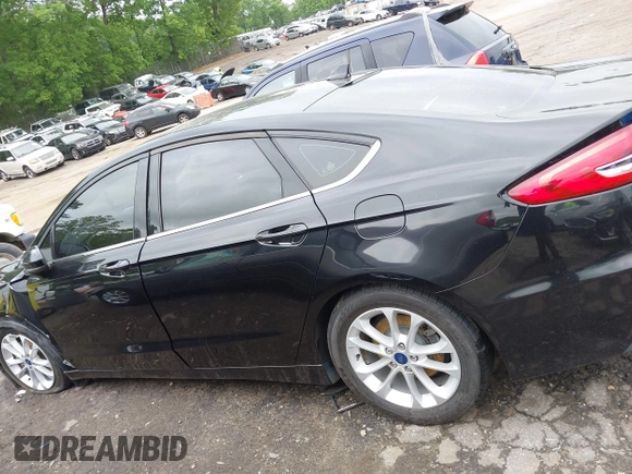 2020 Ford Fusion SE z VIN 3FA6P0HD5LR178607, wystawiony jako IAAI lot #42094774 z przebiegiem 123 341 mil mil oraz . Historia ofert i sprzedaży dostępna na DreamBid. Obrazek 13.