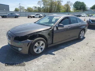 2012 BMW 5 Series 528i xDrive z VIN WBAXH5C51CDW06137, wystawiony jako Copart lot #51068225 z przebiegiem 88 657 mil mil oraz Szkoda całkowita • Salvage title. Historia ofert i sprzedaży dostępna na DreamBid. Obrazek 1.