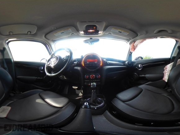 2016 MINI Hardtop 4 Door S z VIN WMWXU3C53G2D30807, wystawiony jako IAAI lot #42545577 z przebiegiem 86 952 mil mil oraz . Historia ofert i sprzedaży dostępna na DreamBid. Obrazek 18.