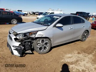 2020 Kia Forte LXS with VIN 3KPF24AD0LE221090, listed as a Copart auction lot 47781605 with 56,767 mi miles and Salvage Title. Bid and sale history available at carsss.com. Image 1.