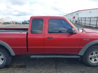 2002 Ford Ranger XL Fleet with VIN 1FTZR45E02PA79642, listed as a IAAI auction lot 41778538 with 211,139 mi miles. Bid and sale history available at carsss.com. Image 14.