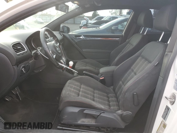 2013 Volkswagen GTI с VIN WVWED7AJ7DW106930, выставлен на аукционе Copart как лот 42112145 с пробегом 152 196 миль миль и Списание • Salvage title. История ставок и продаж доступна на DreamBid. Изображение 7.