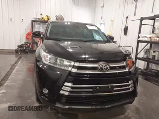 2019 Toyota Highlander Limited with VIN 5TDDZRFH1KS953891, listed as a IAAI auction lot 41979987 with 159,986 mi miles and . Bid and sale history available at DreamBid. Image 12.