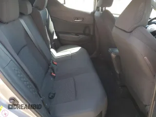 2018 Toyota C-HR XLE с VIN NMTKHMBX4JR062873, выставлен на аукционе Copart как лот 59948325 с пробегом 73 882 миль миль и Списание • Salvage title. История ставок и продаж доступна на DreamBid. Изображение 10.