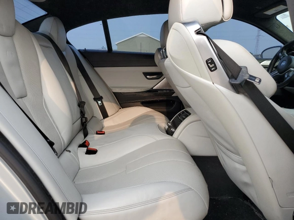 2017 BMW M6 z VIN WBS6E9C56HG437374, wystawiony jako Copart lot #54277624 z przebiegiem 80 858 mil mil oraz . Historia ofert i sprzedaży dostępna na DreamBid. Obrazek 10.