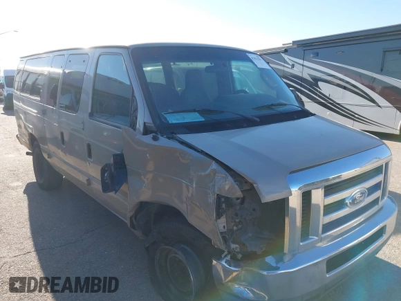 2010 Ford Econoline Passenger XL with VIN 1FBSS3BL7ADA29540, listed as a IAAI auction lot 41022591 with 208,662 mi miles. Bid and sale history available at carsss.com. Image 1.