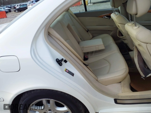 2006 Mercedes-Benz E 320 CDI with VIN WDBUF26J36A953184, listed as a IAAI auction lot 41520084 with 294,843 mi miles and . Bid and sale history available at DreamBid. Image 8.