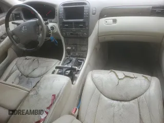 2002 Lexus LS 430 z VIN JTHBN30FX20055427, wystawiony jako Copart lot #58849835 z przebiegiem 264 388 mil mil oraz Czysty tytuł • Clean title. Historia ofert i sprzedaży dostępna na DreamBid. Obrazek 8.