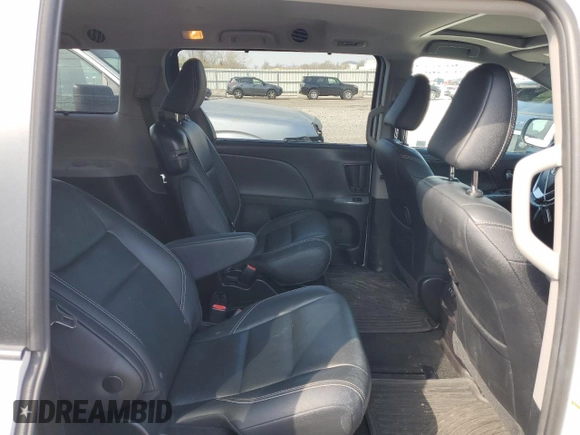 2018 Toyota Sienna SE with VIN 5TDXZ3DC6JS934883, listed as a Copart auction lot 47573264 with 123,524 mi miles and Salvage title. Bid and sale history available at DreamBid. Image 11.