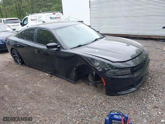 2016 Dodge Charger SXT with VIN 2C3CDXHG6GH332854, listed as a IAAI auction lot 42094761 with 114,883 mi miles. Bid and sale history available at carsss.com. Image 1.