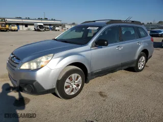 2013 Subaru Outback 2.5i with VIN 4S4BRCAC3D3252673, listed as a Copart auction lot 46909925 with 185,247 mi miles and Clean Title. Bid and sale history available at carsss.com. Image 1.