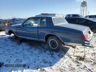 1980 Chevrolet Monte Carlo z VIN 1Z37JAK426238, wystawiony jako Copart lot #81358484 z przebiegiem 55 341 mil mil oraz Szkoda całkowita • Salvage title. Historia ofert i sprzedaży dostępna na DreamBid. Obrazek 2.