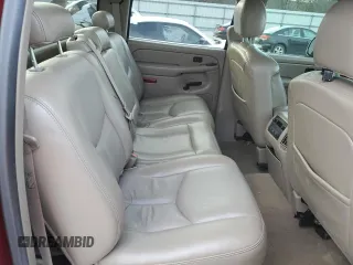 2005 GMC Sierra 2500HD SLT z VIN 1GTHK23215F919161, wystawiony jako Copart lot #89206725 z przebiegiem 156 576 mil mil oraz Szkoda całkowita • Salvage title. Historia ofert i sprzedaży dostępna na DreamBid. Obrazek 10.